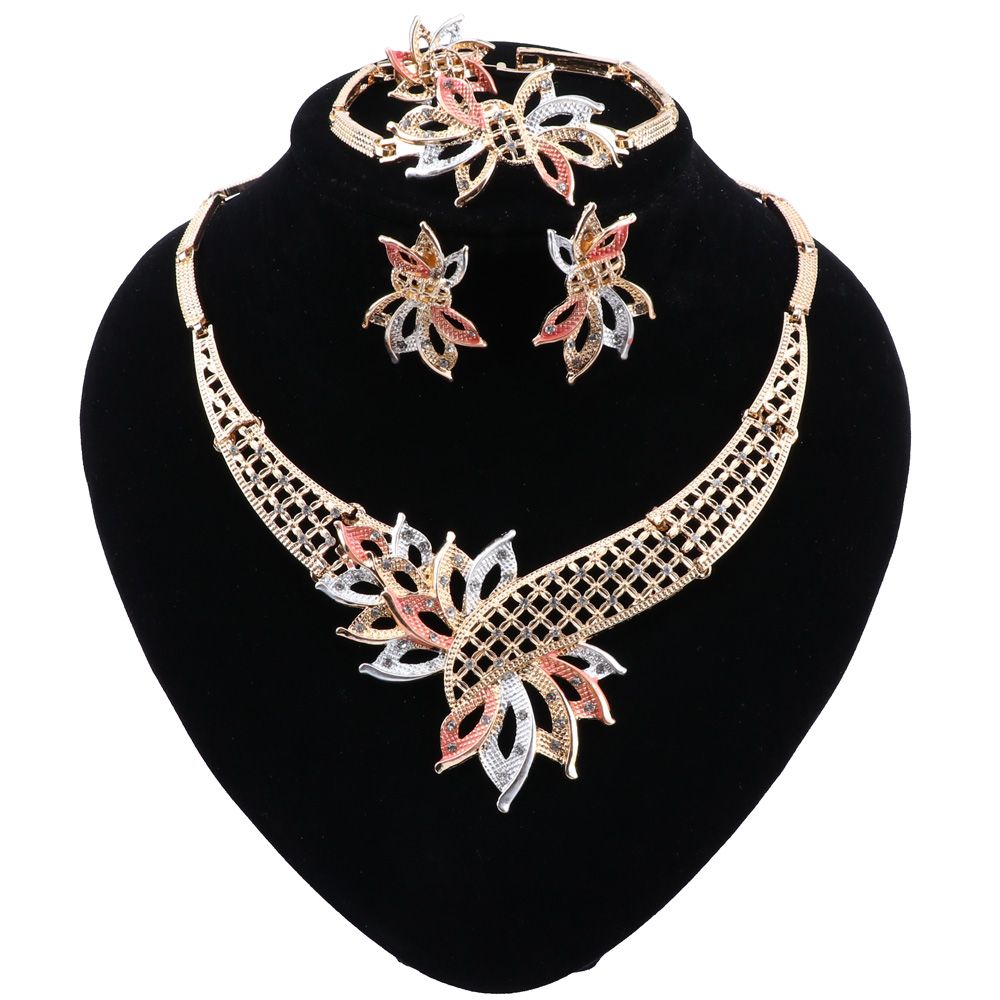 Fashion Dubai Women Gold Jewelry Sets Flower Shape Necklace Bracelet