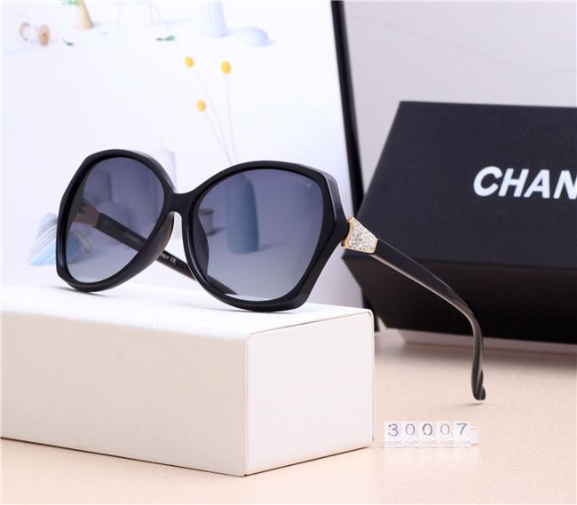 polaroid brand sunglasses