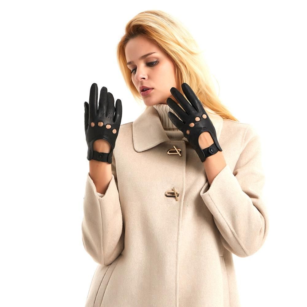womans driving gloves