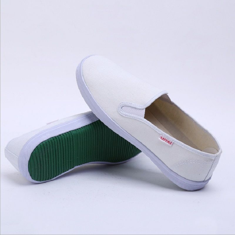 simple casual shoes