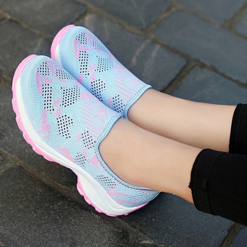 colorful womens tennis shoes