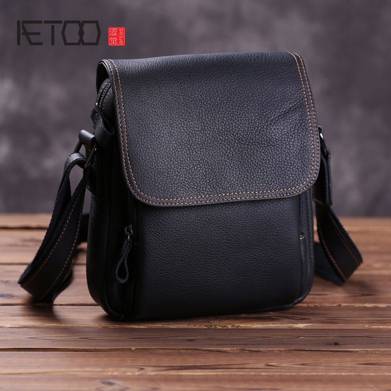 Acquista Aetoo Capo Sacchetto Maschio Di Cuoio Sacchetto Inclinazione Monospalla Piccolo Sacchetto Di Modo Verticale In Pelle Fatti A Mano Casuale A 61 28 Dal Dhenana Dhgate Com