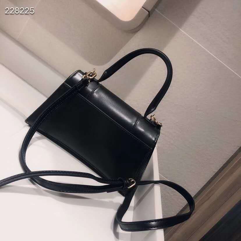 women's handbags lowest price