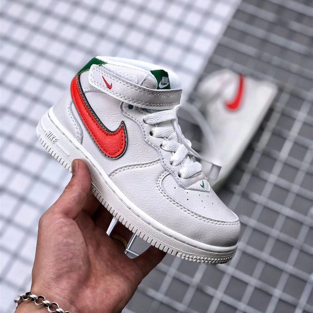 af1 x stranger things