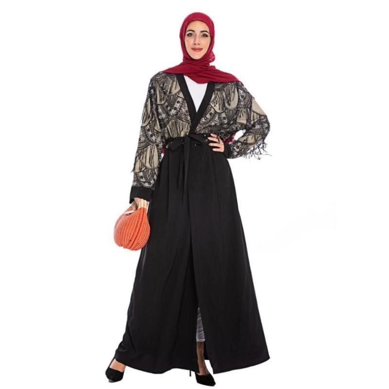 Alternativ: svart abaya en storlek;