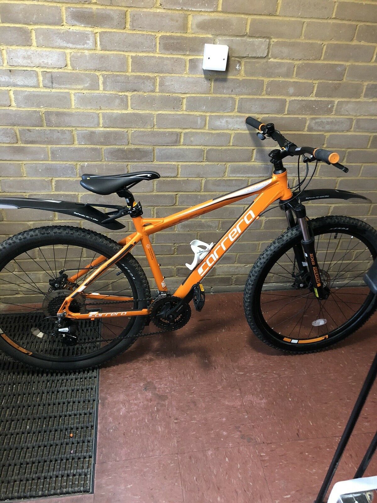 carrera 18 bike