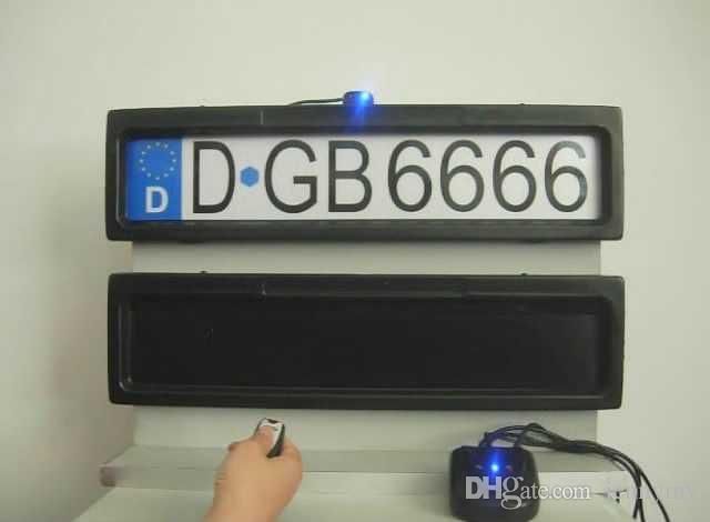 The Punisher LOGO Black Plastic License Plate Frame