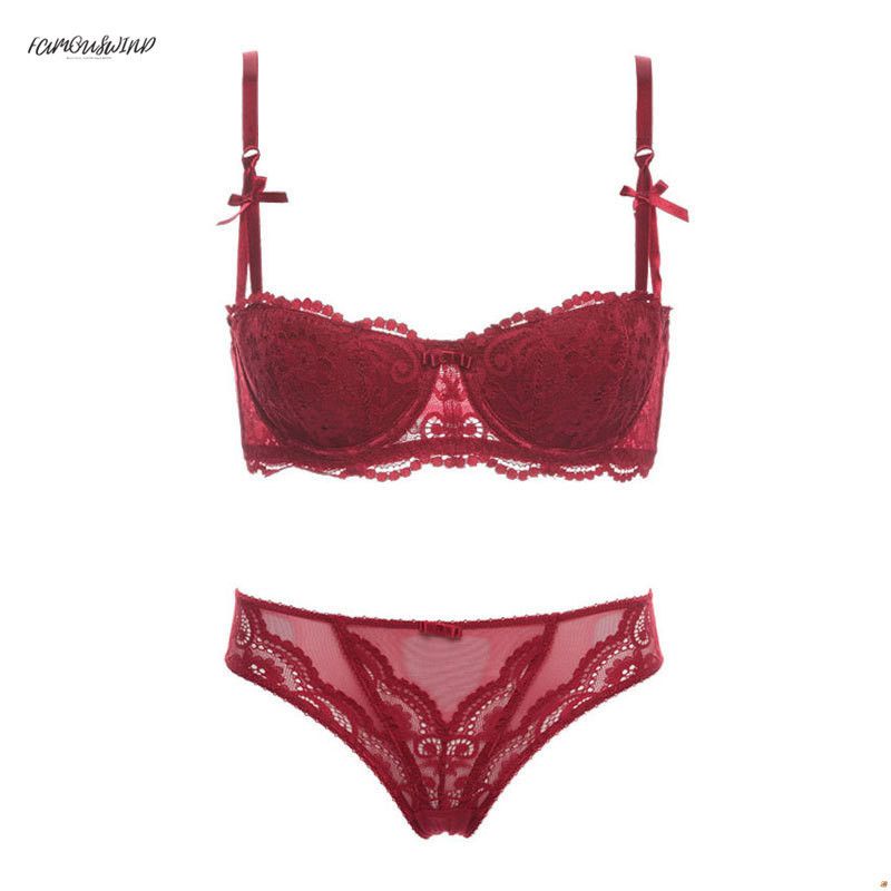 conjunto rojo ropa interior