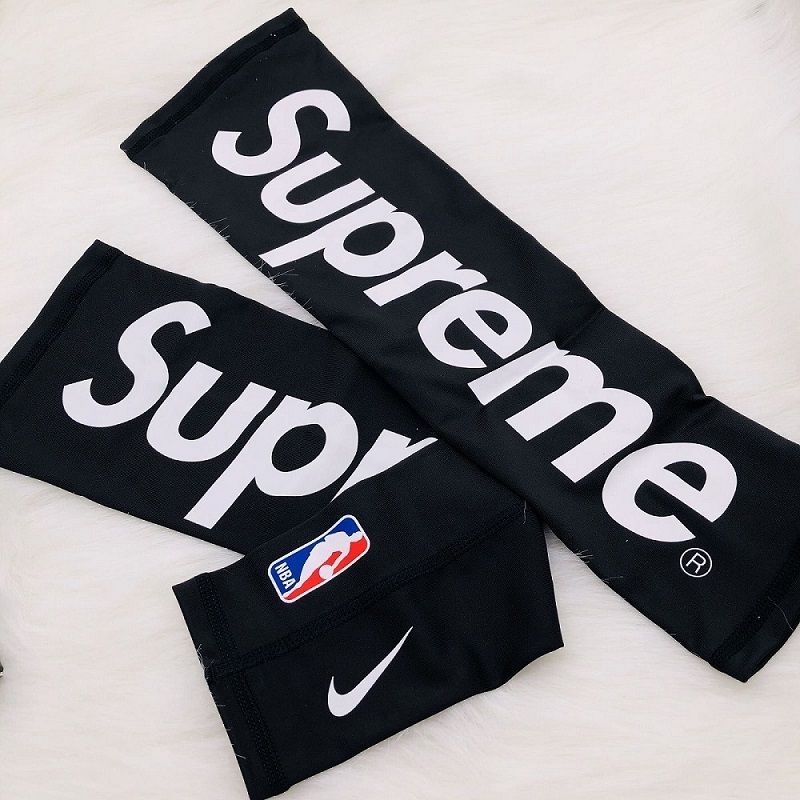 black supreme shooting sleeve