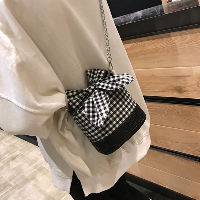 ladies bow case