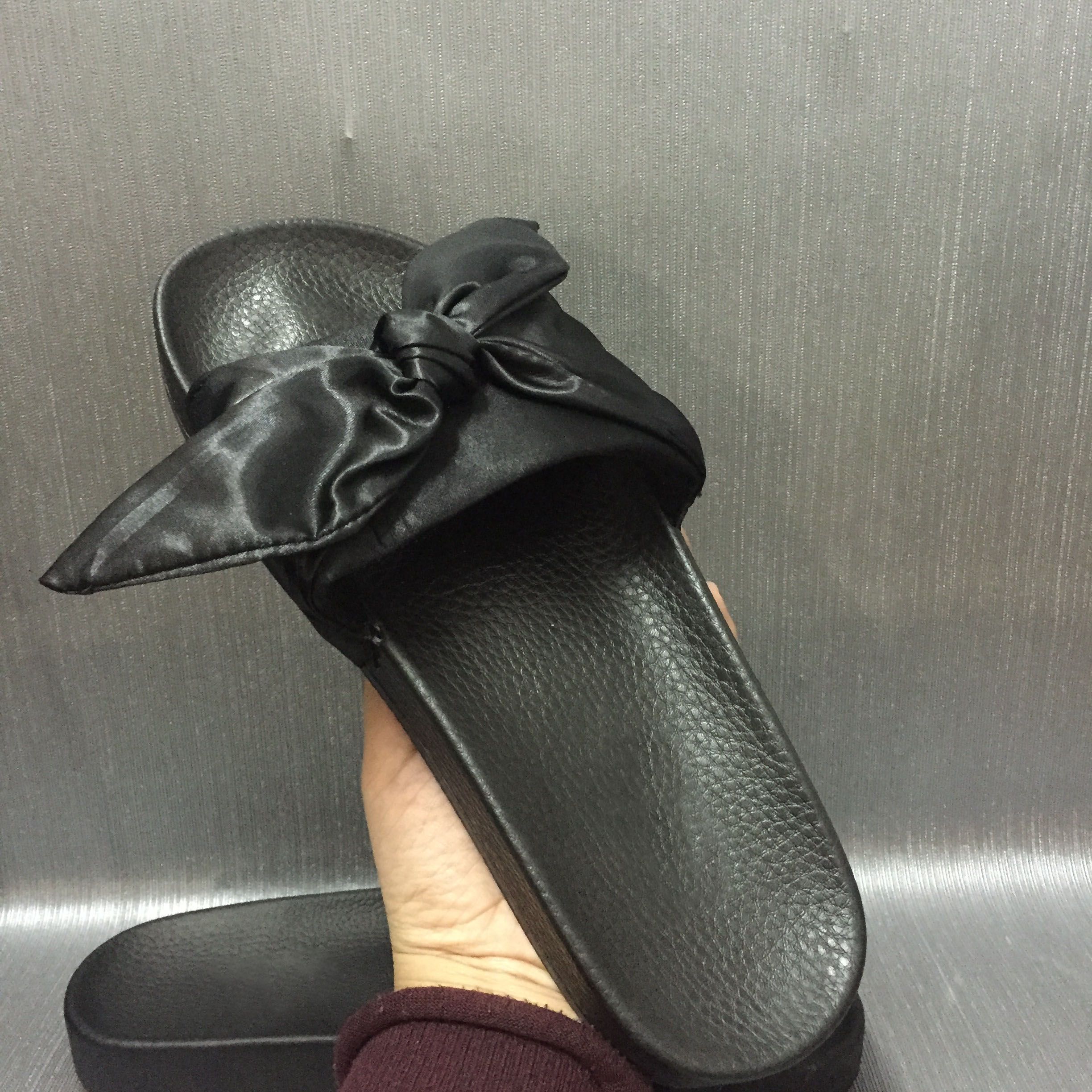 fenty bow slides black