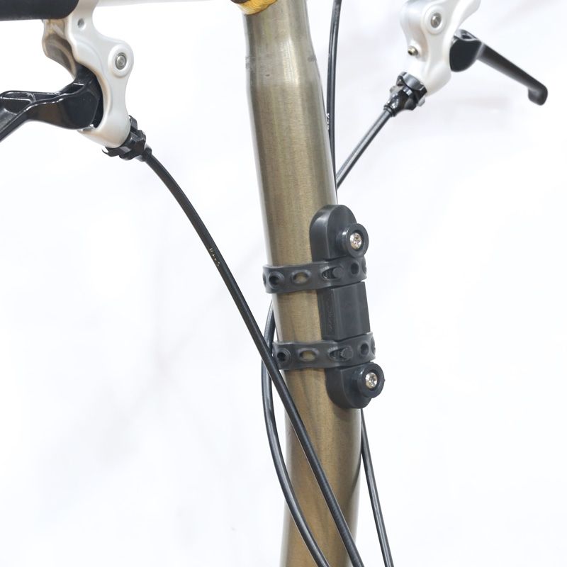clip on bottle cage
