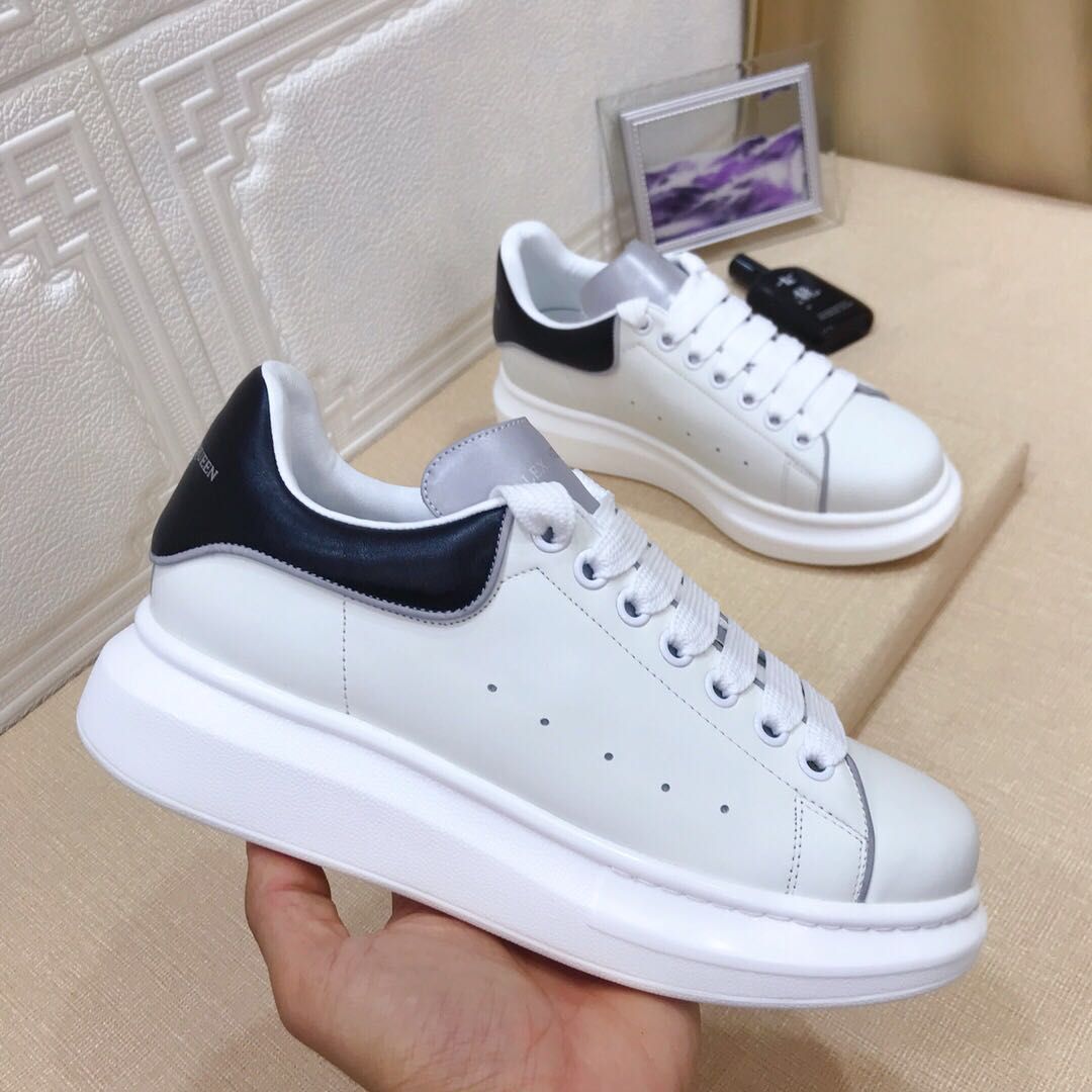Designer Shoes Shoes Platform Sneakers White Thick Bottom Brand Spring  Autumn White Breathable Casual Lightweight Fashion And Men Women From  Caiqishizu90, $95.34 | DHgate Israel