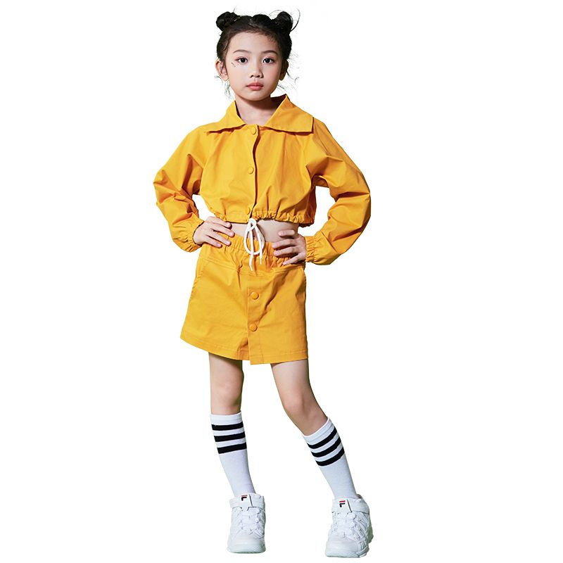 girls yellow outfit