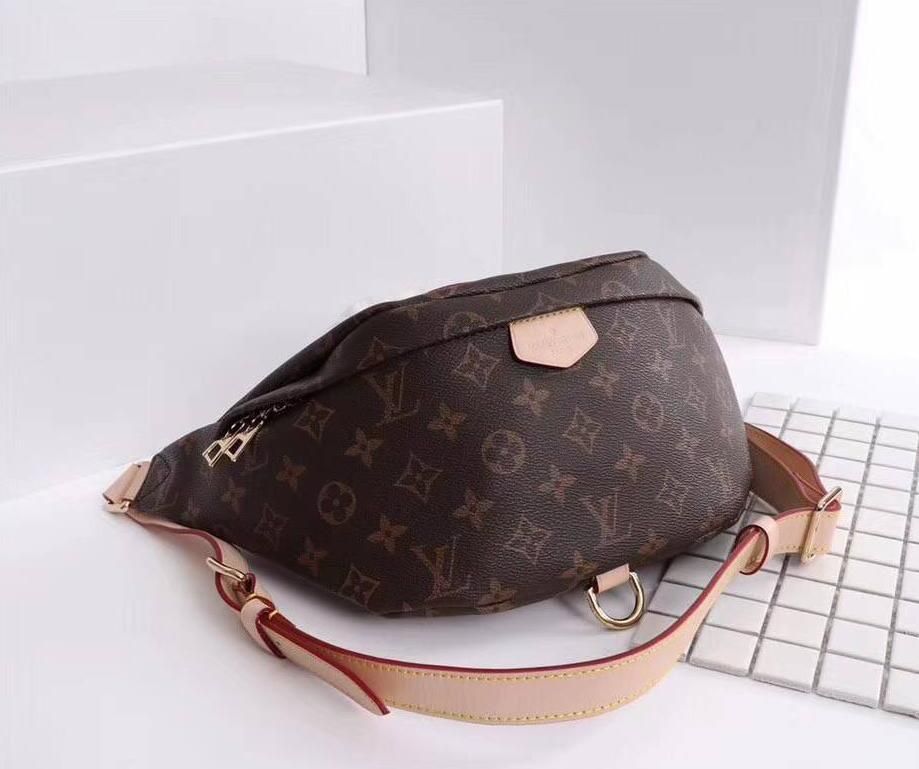 louis vuitton sacoche banane