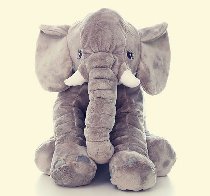 elefante de peluche gigante