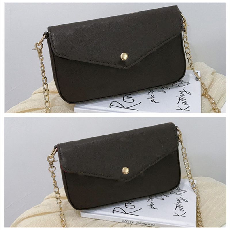 purse chain by the foot