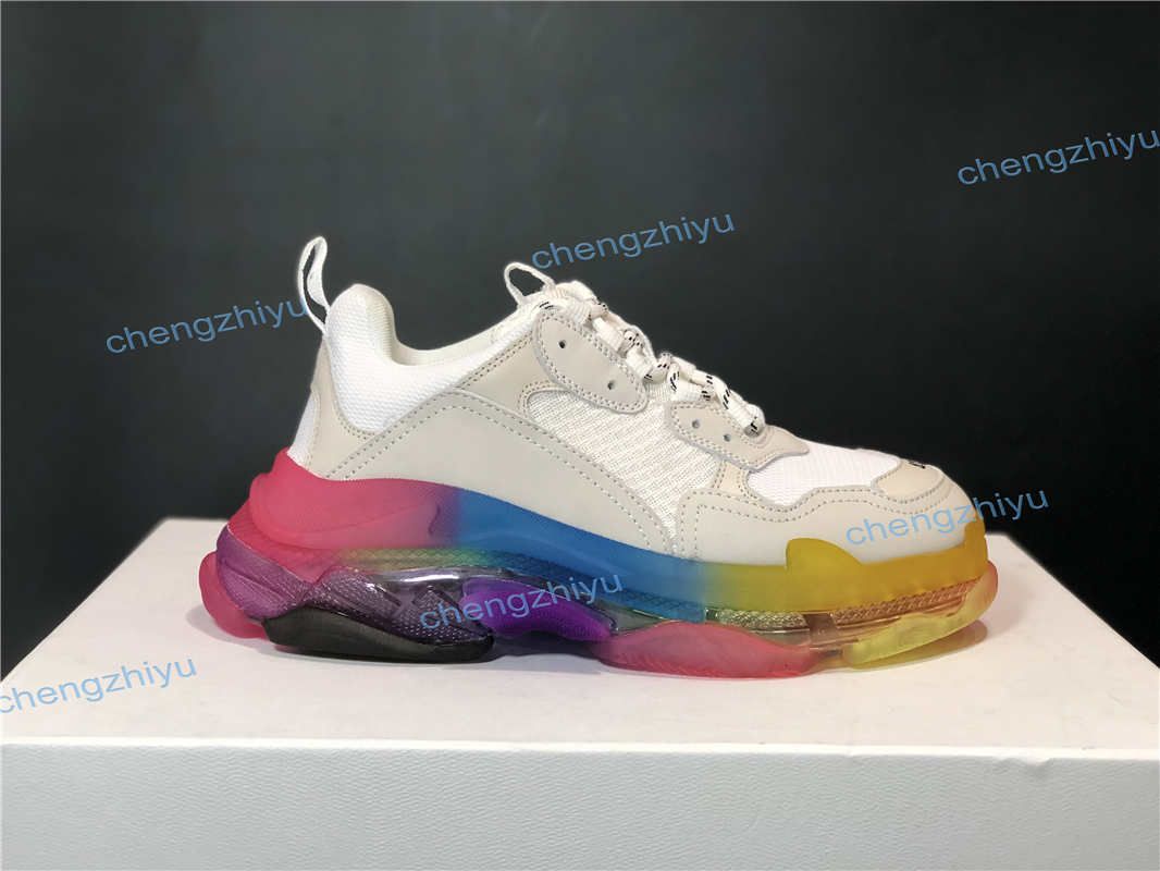 chaussure triple s