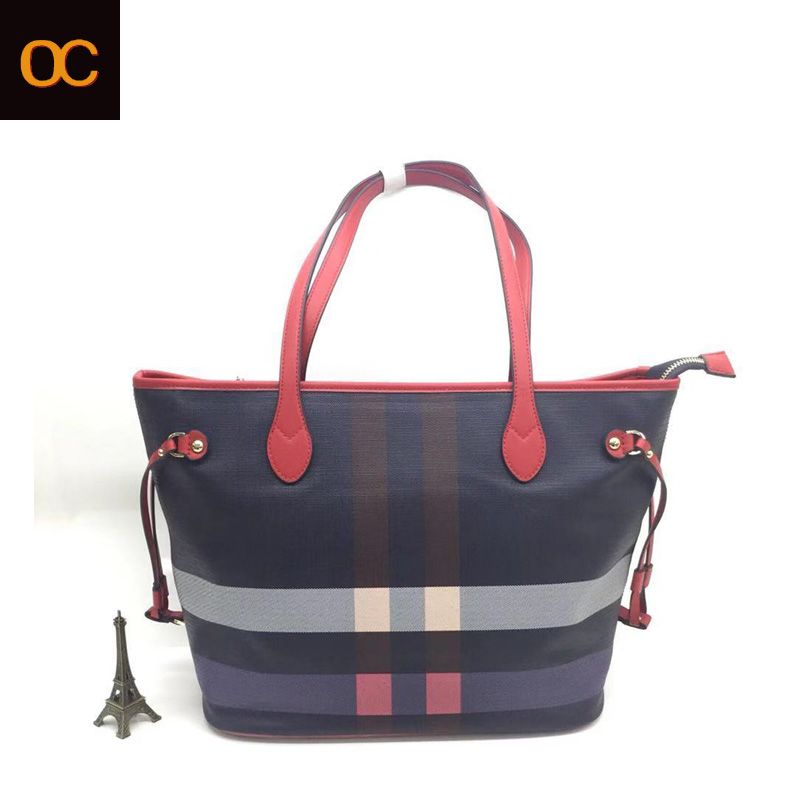 checkered handbolsa