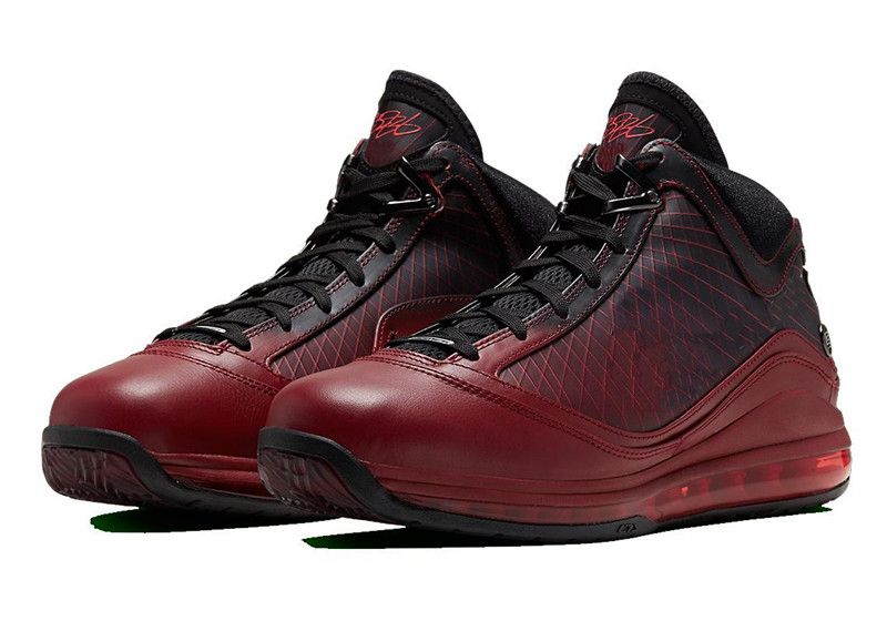 lebron 17 christmas shoes