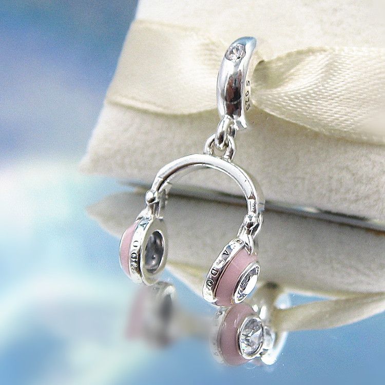charm pandora cuffie charm pandora cuffie