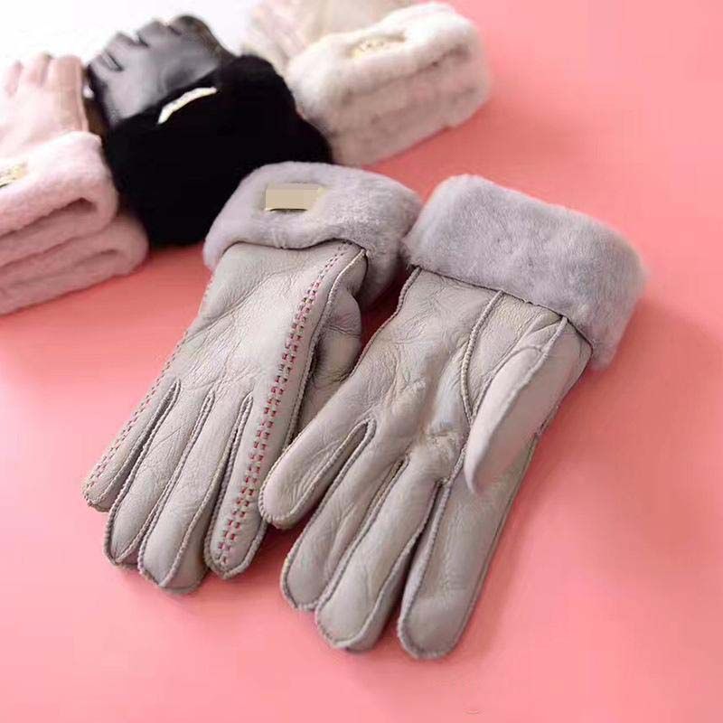 designer gloves womens