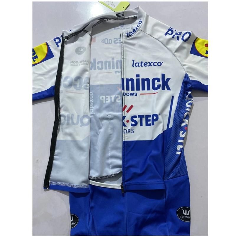 le col skinsuit