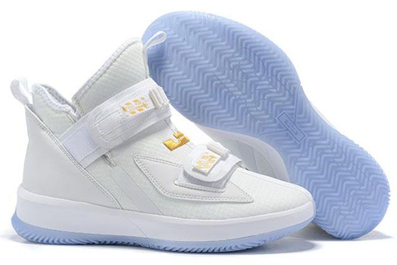 Compra 2019 Soldado De Moda 13 XIII Triple Negro Blanco Dorado Hielo Azul  Niños Zapatillas De Baloncesto Para Hombre Soldados 13s Zapatillas De  Deporte PULL Zapatillas Deportivas Barato | Entrega Rápida Y