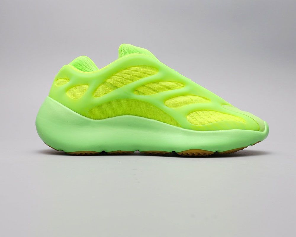 yeezy 700 v3 vert