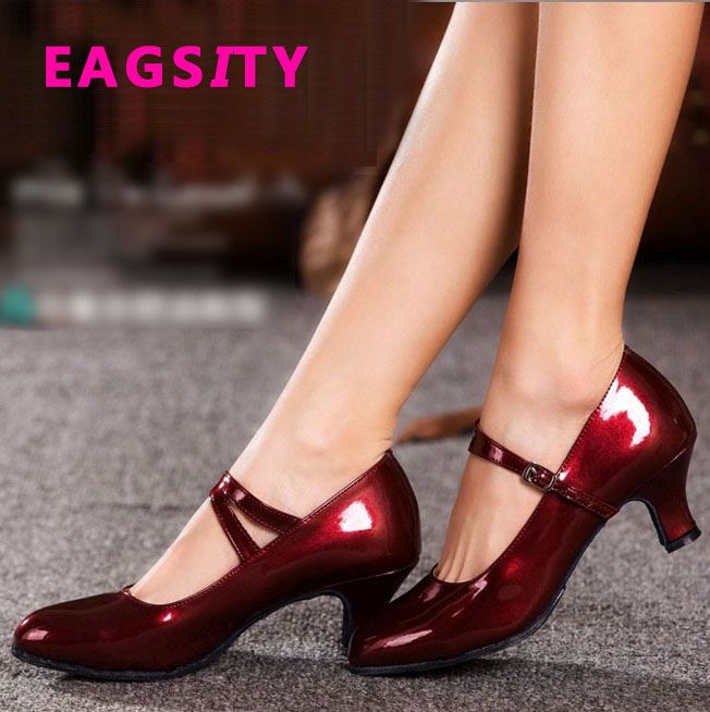 kitten heel mary jane shoes