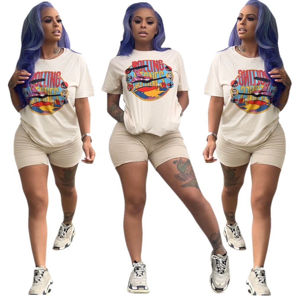 t shirt and leggings outfit