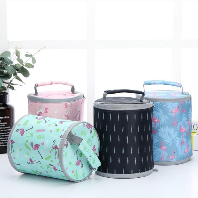 round insulated lunch bag