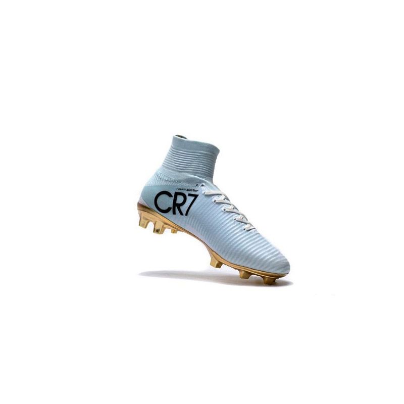 zlatan ibrahimovic cleats