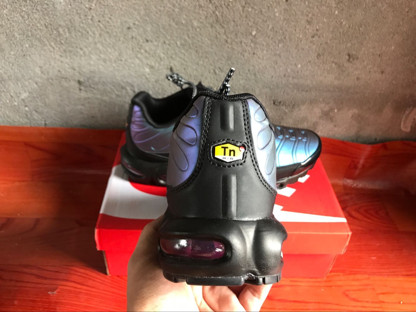 tuned 1 vapormax