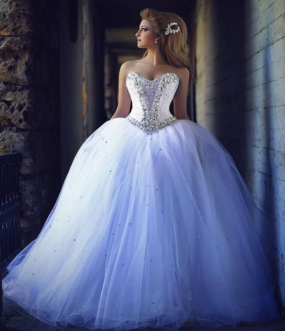 2015 Ball Gown Wedding Dresses With Rhinestones Vintage Wedding Dresses Beaded Sweetheart Royal
