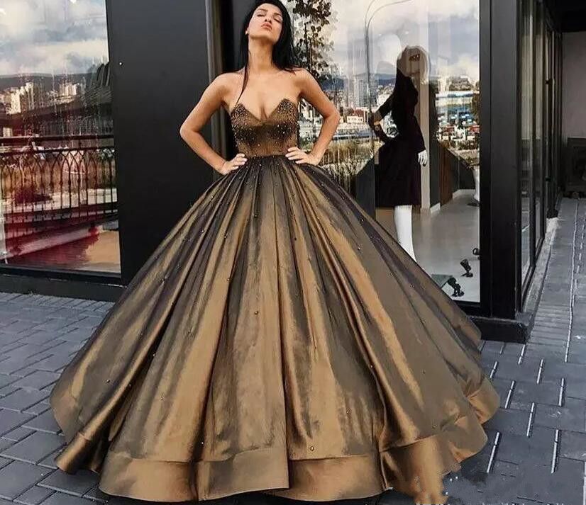 Acquistare Stunning Gonna Gonfiore Prom Dress Bloccato Backless Abiti  Lunghi Abiti Da Sera Abito Da Ballo Abito Quinceanera 2018 Economico |  Consegna Veloce E Qualità | It.Dhgate