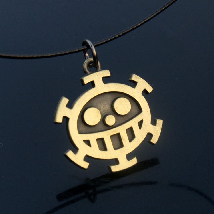 Wholesale Popular Anime ONE PIECE Pendant Necklaces Trafalgar Law Heart