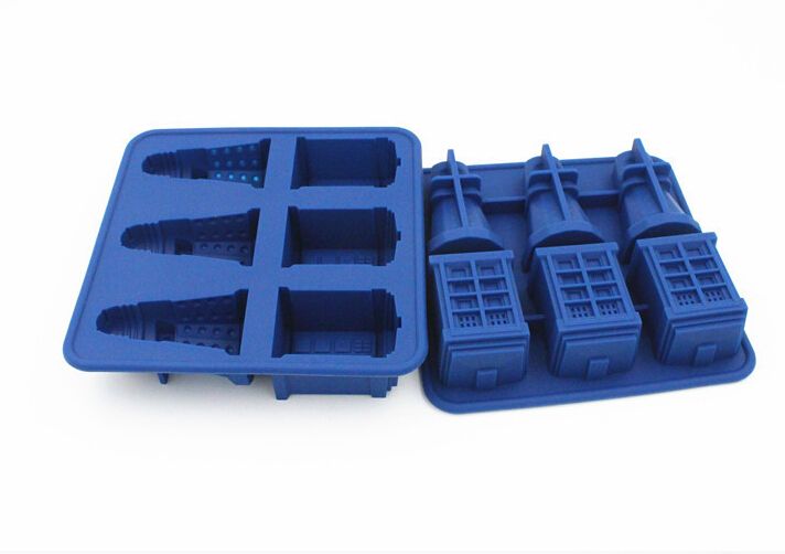 Collectibles Doctor Dr Who Ice Cube Tray Chocolate Mold Tardis & Daleks