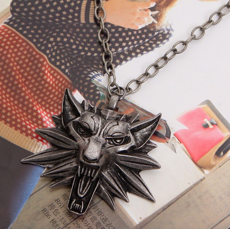 Wholesale Red Eyes Original Witcher Pendant / Wizard Witcher 3