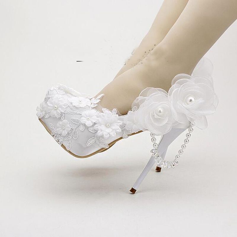 2016 White Satin Wedding Shoes Round Toe Tassel Crystal Bridal Shoes 2016 White Satin Wedding Shoes Round Toe Tassel Crystal Bridal Shoes