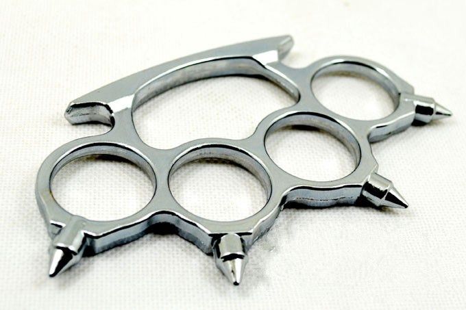knuckle duster handbolsa