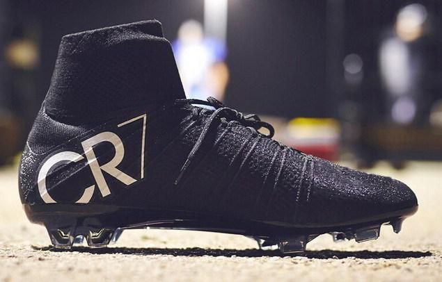 cr7 2015 scarpe