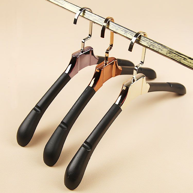 Buy Dropshipping Hangers & Racks Online, Cheap Luxury PU Leather Padded