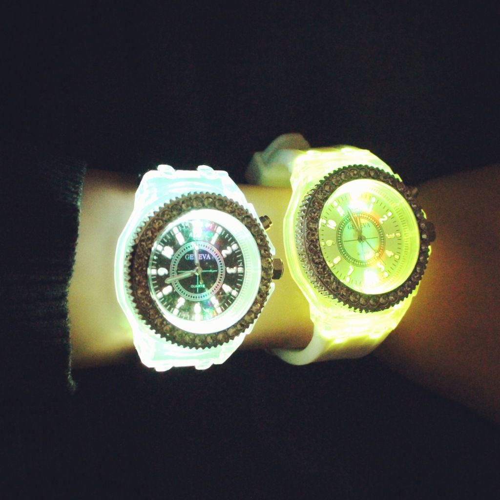 chain led watch