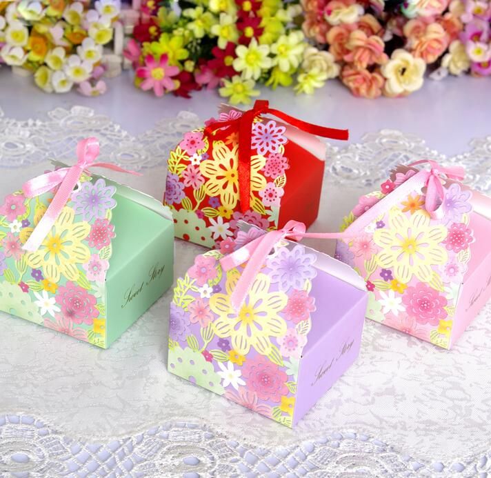 Latest European Style Hollow Out Flowers Wedding Box Laser Cutting