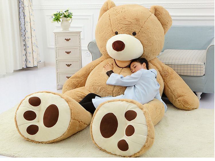 giant stuffed teddy bear