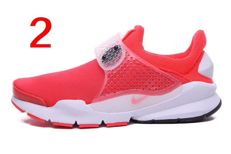 sock tennis shoes nike