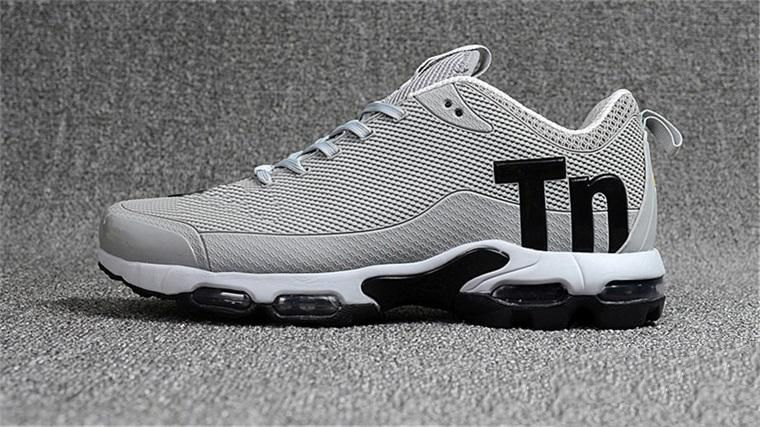 nike tn s