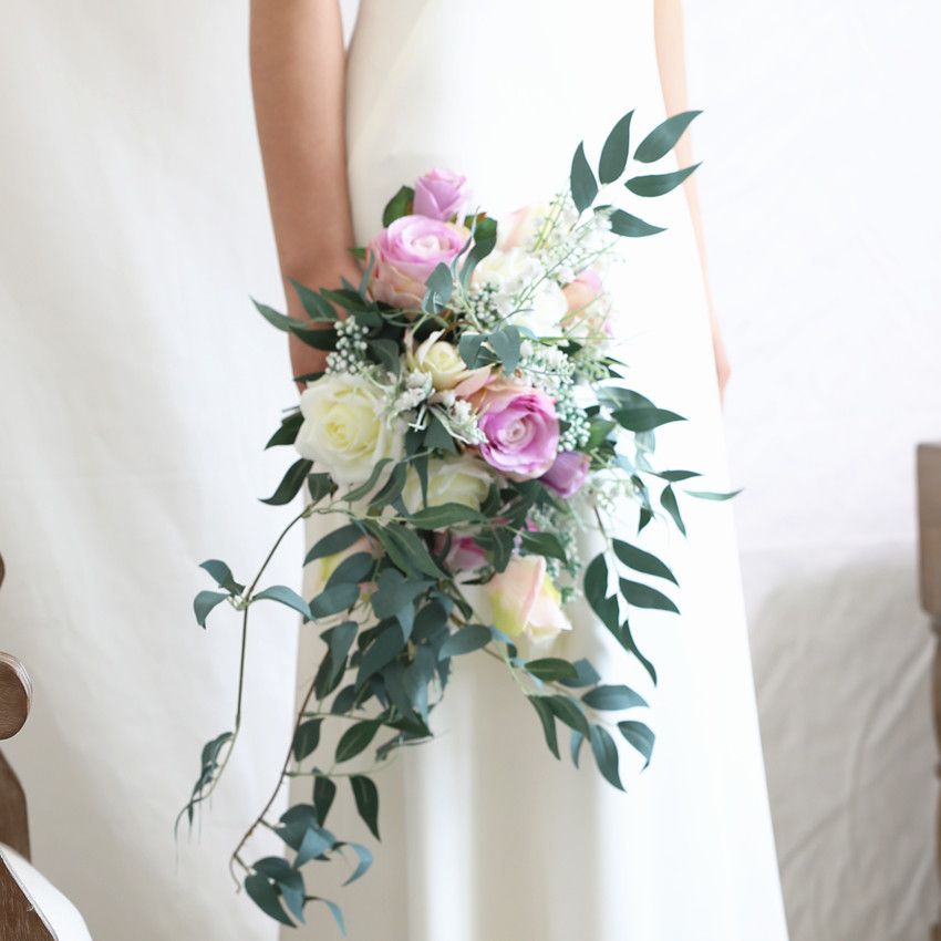 Janevini 2019 Waterfall Bridal Wedding Bouquet Brooches New Light Purple Flowers Bride Bouquet Ribbon Fleurs Artificielles Exterieur