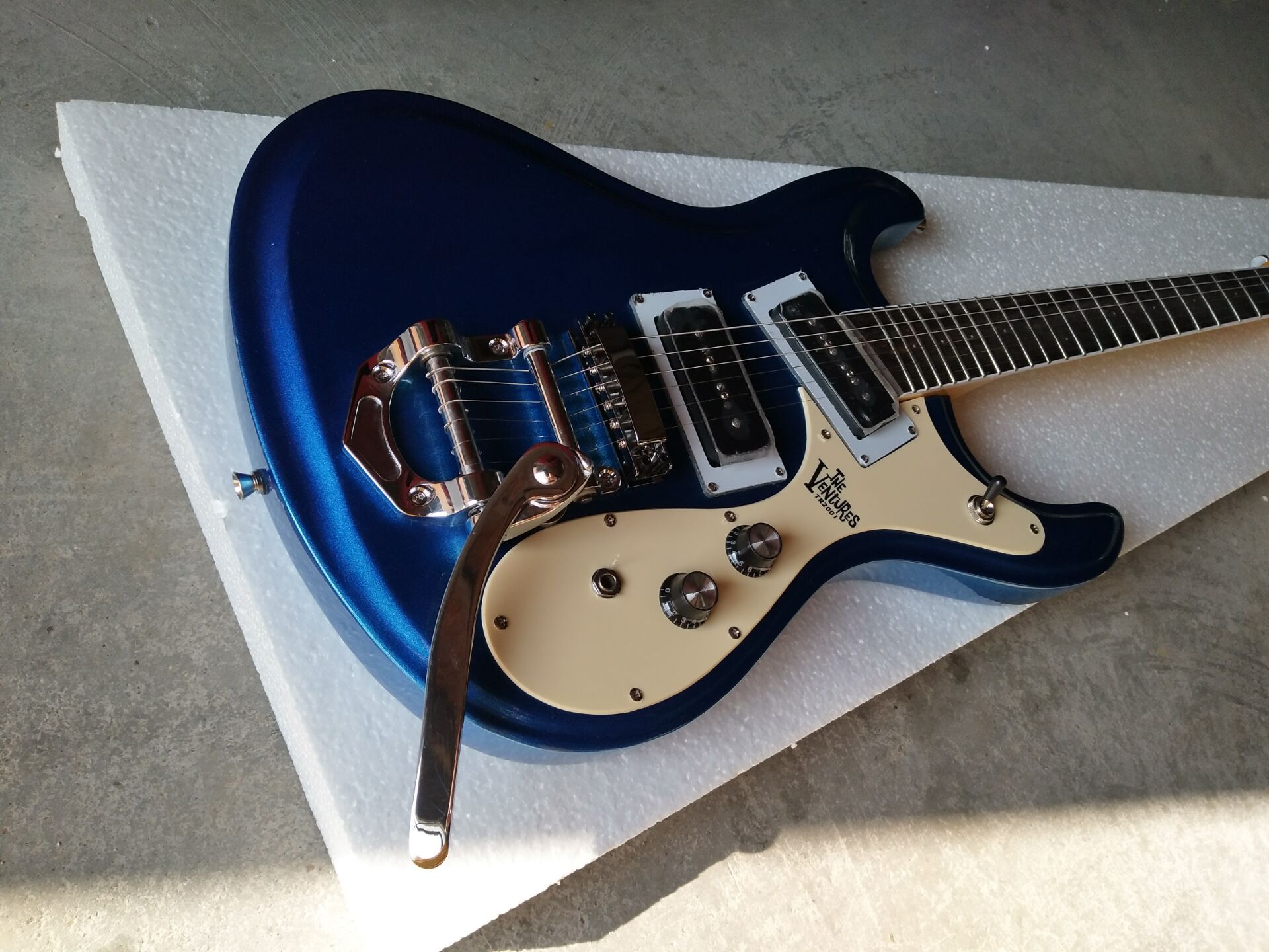 1966 Ventures Mosrite Zero0 Fret Johnny Ramone Metallic Blue Electric